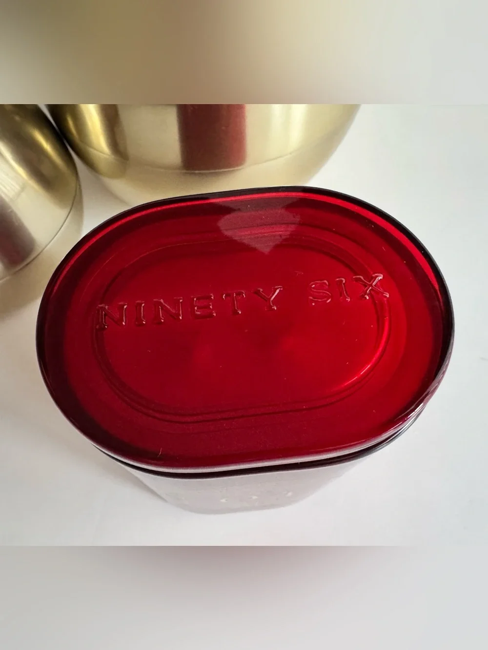 DW Home Ninety Six No. 04 2-Wick CandleRed Cherries, Saffron, Leather & Tonka